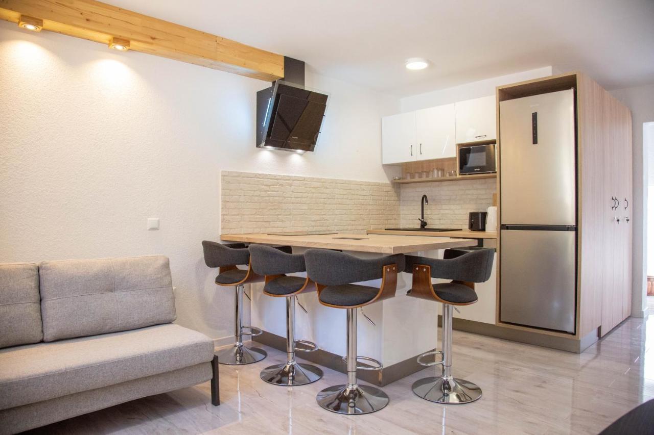 Apartments By The Sea Milna, Vis - 8895 Рукавац Екстериор снимка