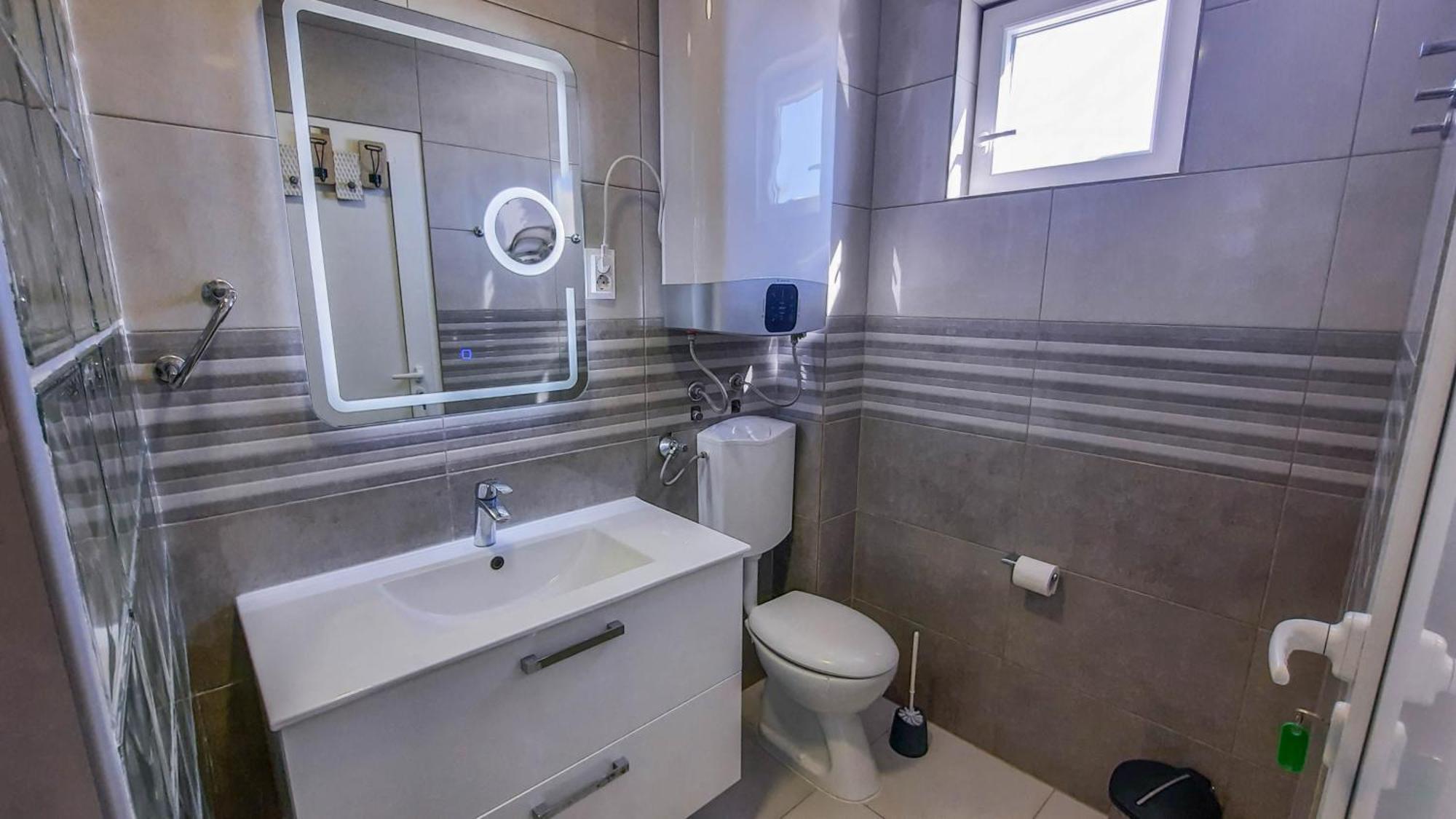 Apartments By The Sea Milna, Vis - 8895 Рукавац Стая снимка